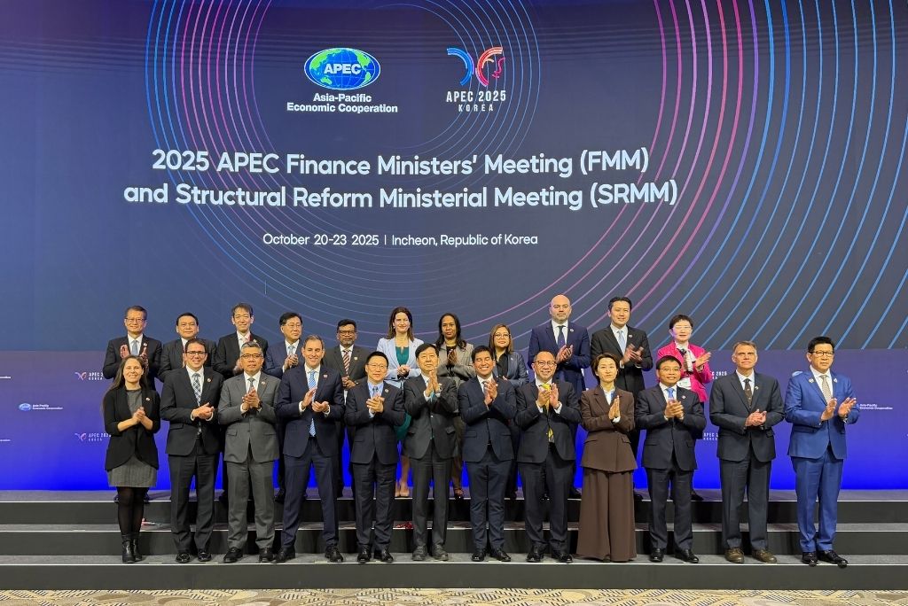 Finance Ministers Issue Joint Statement | APEC