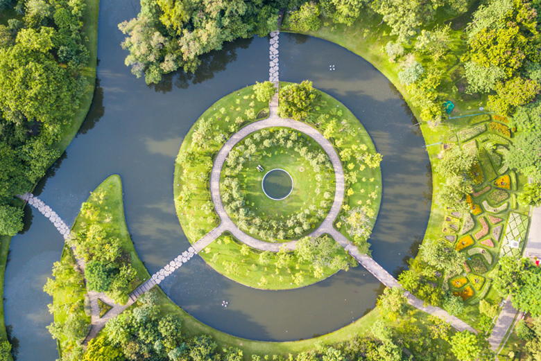 Green economy_park Thai