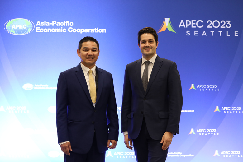 APEC Reaffirms Backing for WTO Program, E-Commerce Initiative