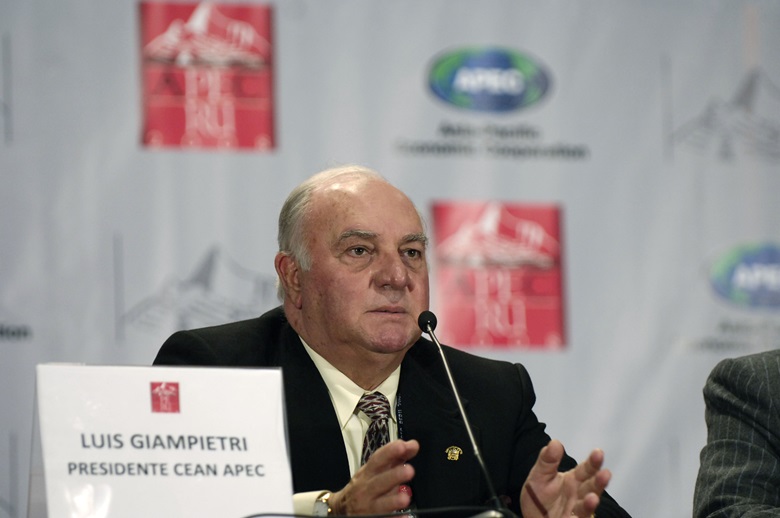 Vice-Admiral (r) Giampetri, Vice President of Peru