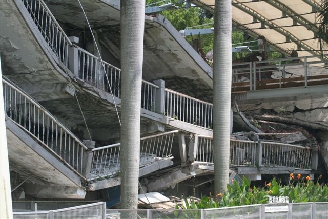Participants in the Workshop on large scale Disaster Recovery in APEC visit to 921 Earthquake Museum of Chinese Taipei (in Taichung), 24 Sep 2008