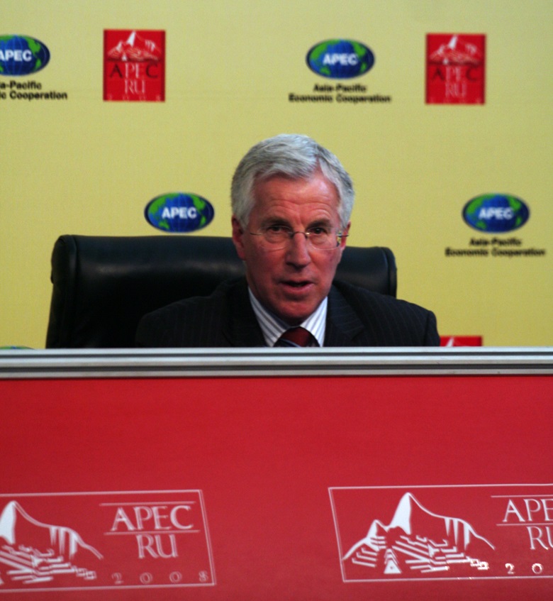 Press Conference, featuring Professor Bob Buckle, APEC Economic Committee Chair, 18 Nov 2008