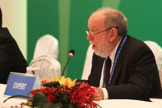 Expert reviewer, John McKay 