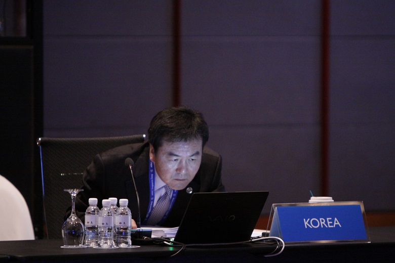 Je Yoon Shin, Deputy Finance and Strategy Minister, Korea