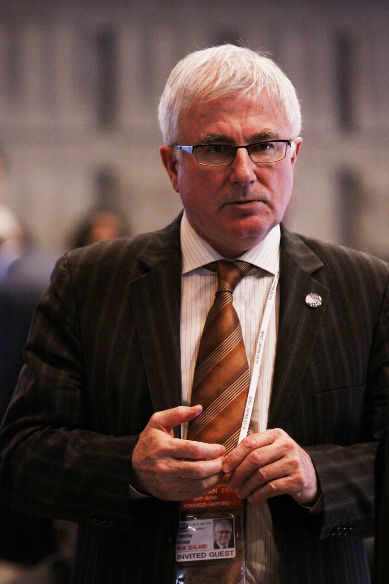 New_Zealand Trade Minister, Tim GROSER