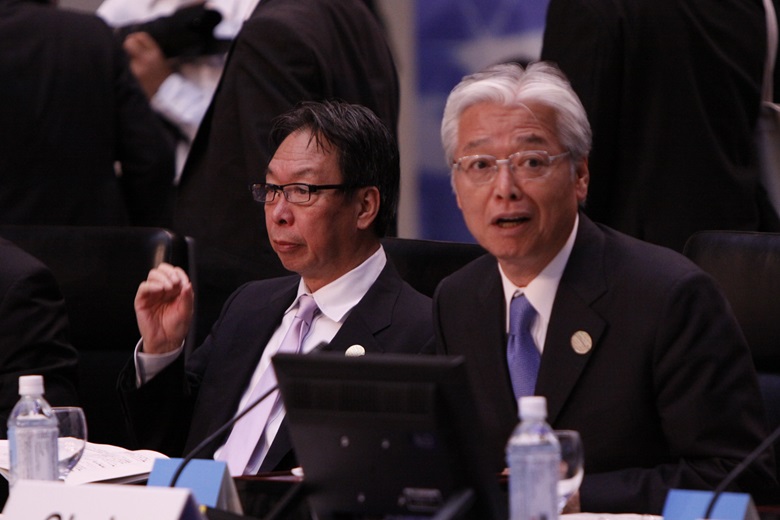 Satoshi Arai, Minister of State for Economic and Fiscal Policy and Masayuki Naoshima, Minister of Economy Trade and Industry