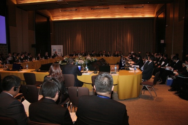 Ministers hold discussions on oceans-related issues