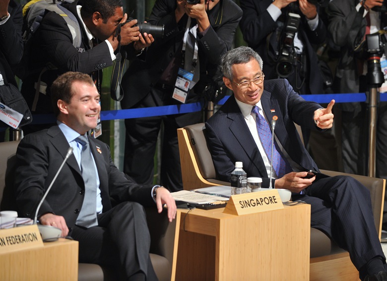 Dmitry Medvedev, President of the Russian Federation (left) and Lee Hsien Loong, Prime Minister of Singapore (right)