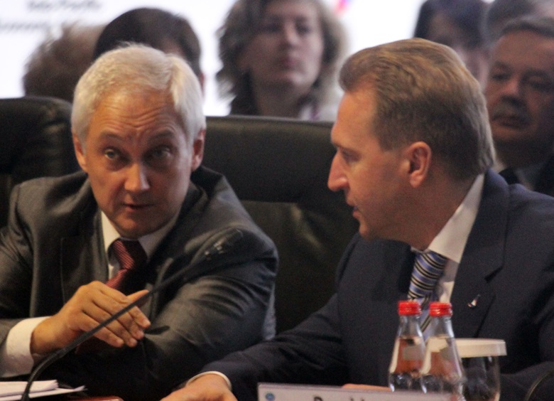 Andrey Belousov, Minister of Economic Development of the Russian Federation (left) and First Deputy Prime Minister Igor Shuvalov (right)