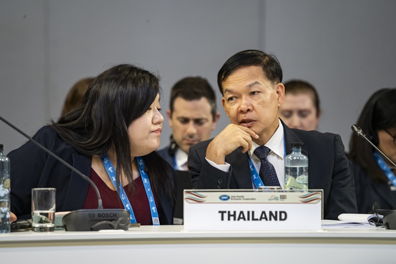 53559960079_094119ab93_k