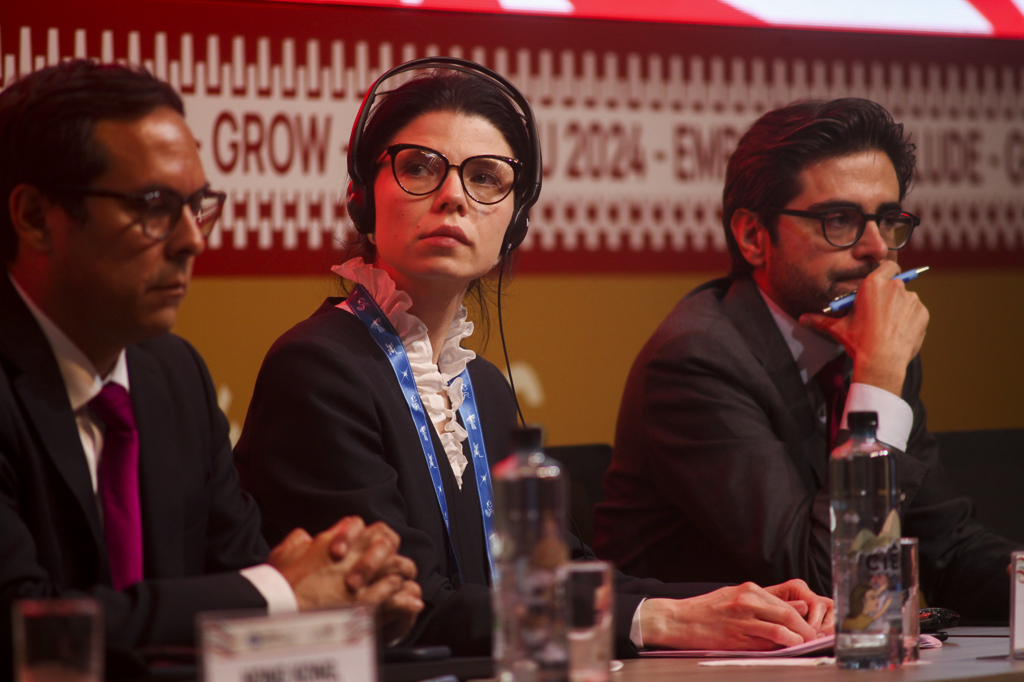 53561954274_2d77a2dca1_k