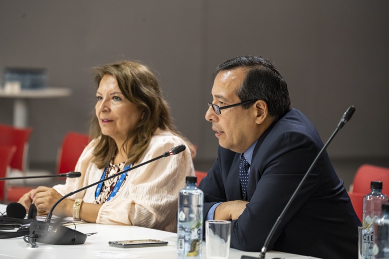 53560153751_51b2995d68_k