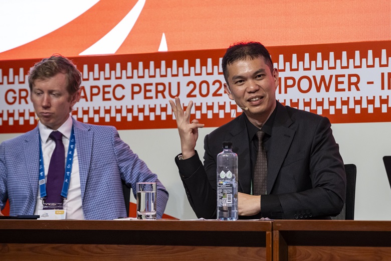 53560044975_1aafc3e350_k