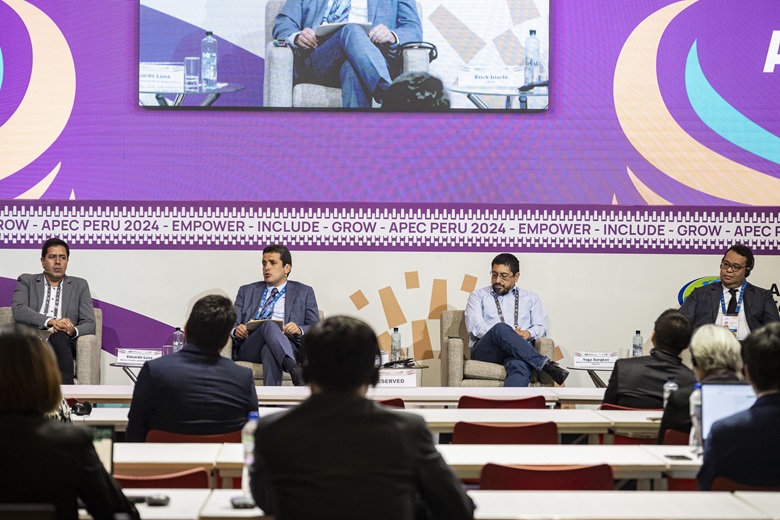 53567481446_7d65f77d37_k