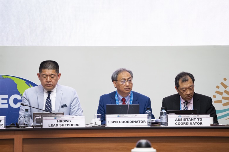 apc_7413_apec_53703642384_o