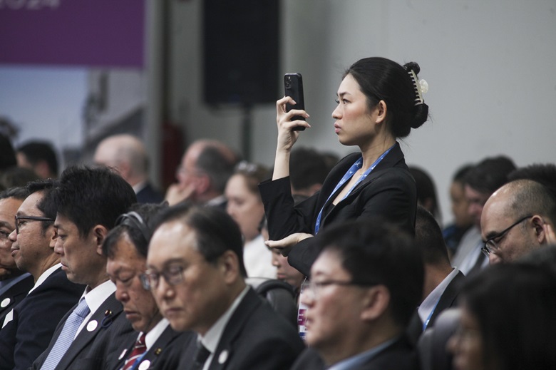 53728682304_ea69650dcc_k