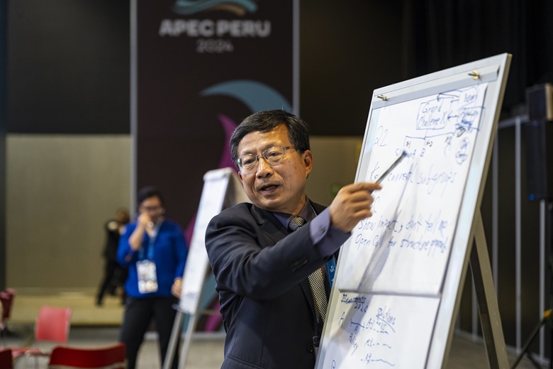 53560096873_f8c67dcff2_k