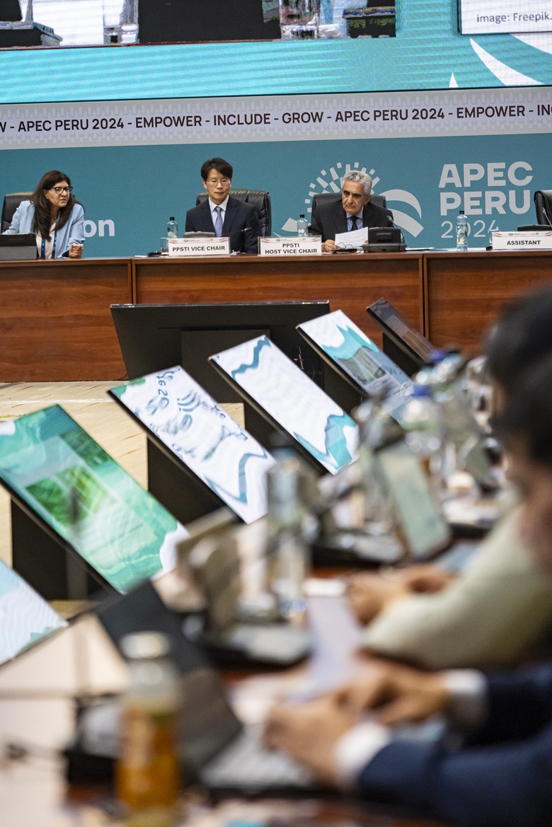 53557537447_2fc7296fa8_k