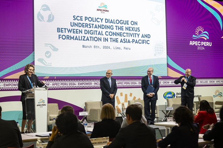 53571519731_62f828d4dd_k