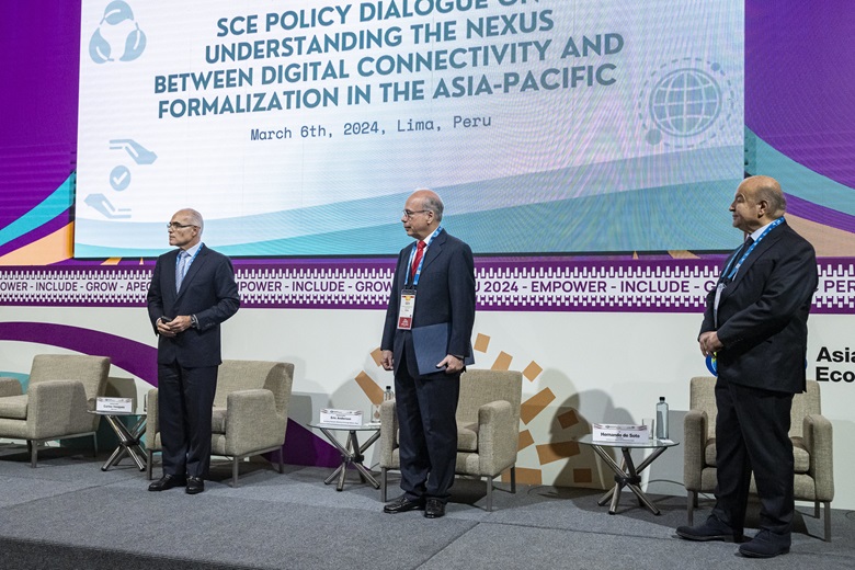 53571520441_c70ceb4616_k