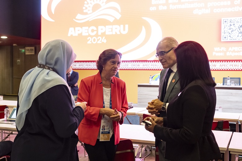 53567293371_e42731ec55_k