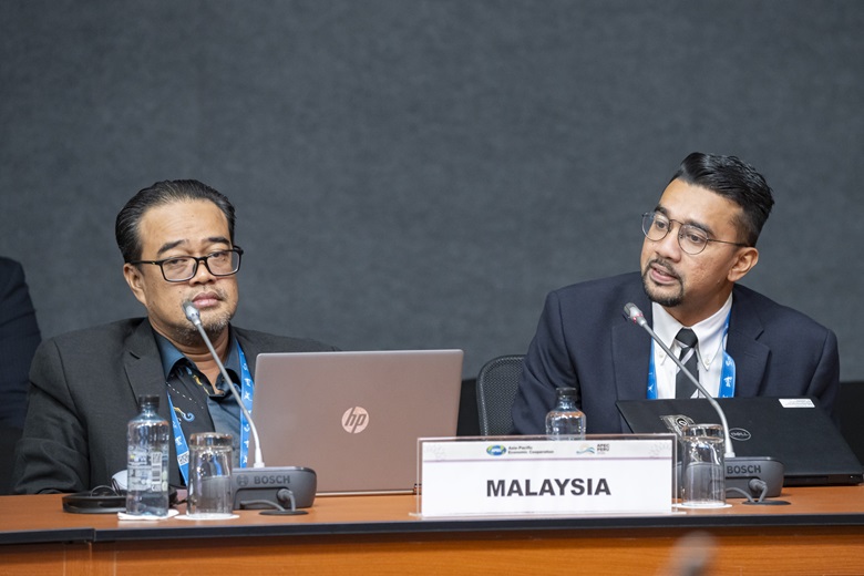 apc_7360_apec_53701940572_o