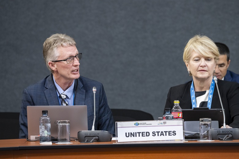 apc_7379_apec_53703177134_o