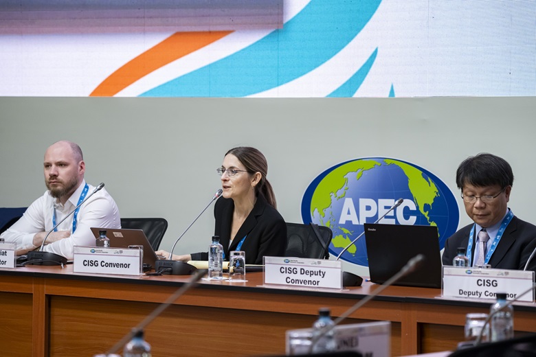 apc_7386_apec_53703269970_o