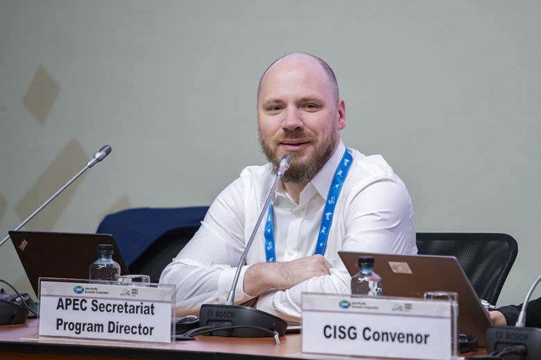 apc_7392_apec_53703177119_o